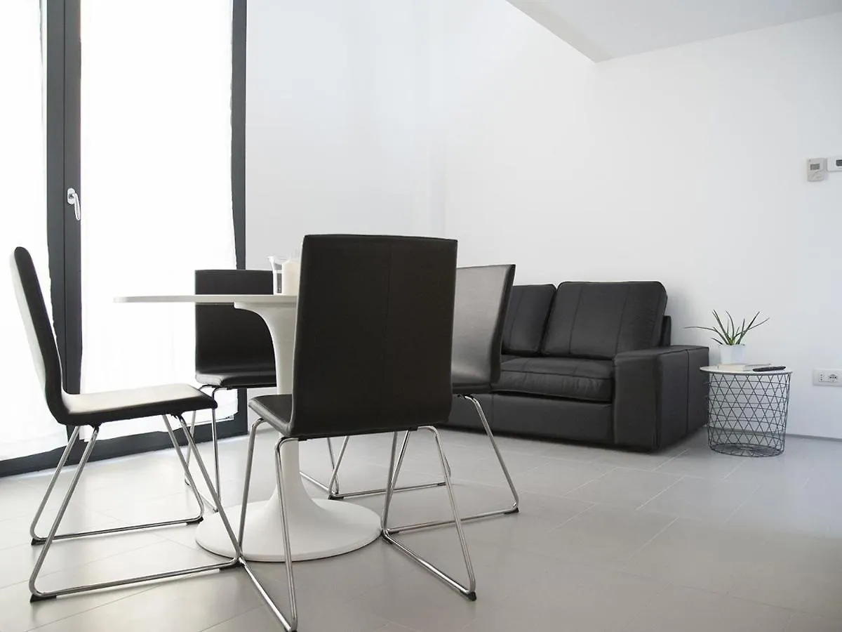 Brand New Apartments Ortiquattro Milan