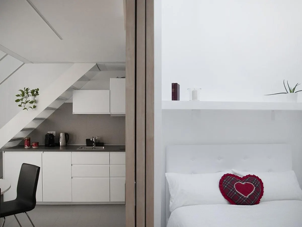 Brand New Apartments Ortiquattro Milano 0*,  Italien